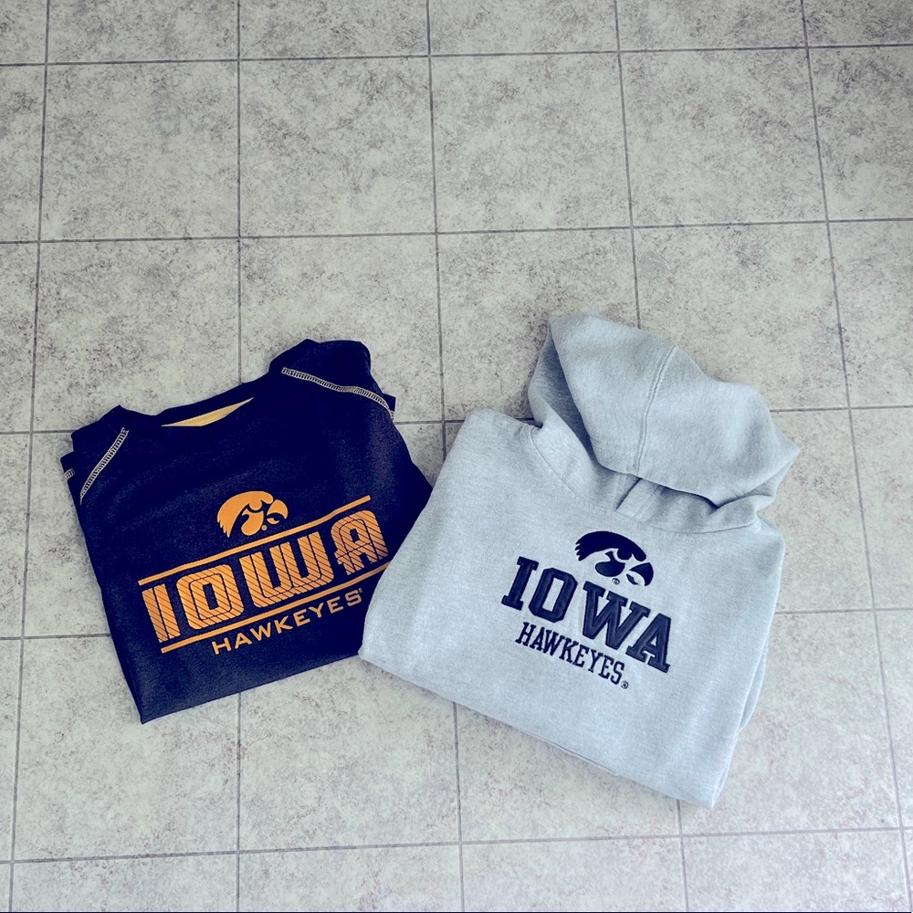 Boys size 7 Iowa Hawkeyes shirts